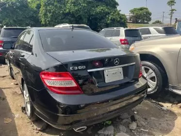 Mercedes-Benz C 300