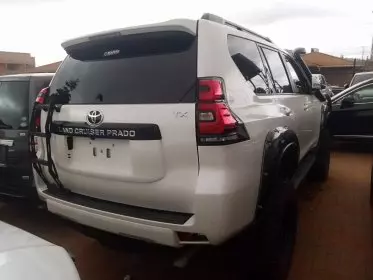 Toyota Landcruiser Prado