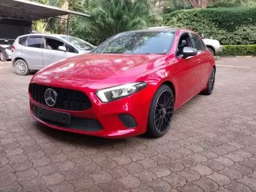 Mercedes-Benz A 180