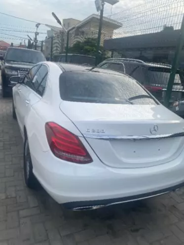 Mercedes-Benz C 300
