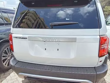 Toyota Landcruiser Prado