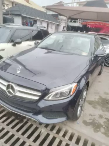 Mercedes-Benz C 300