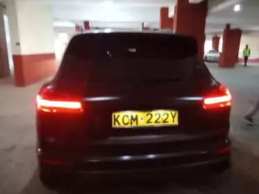 PORSCHE Cayenne