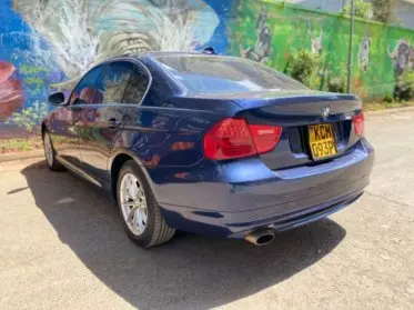 BMW 320i