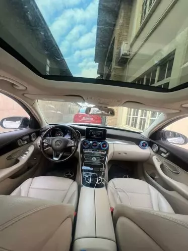 Mercedes-Benz C 300