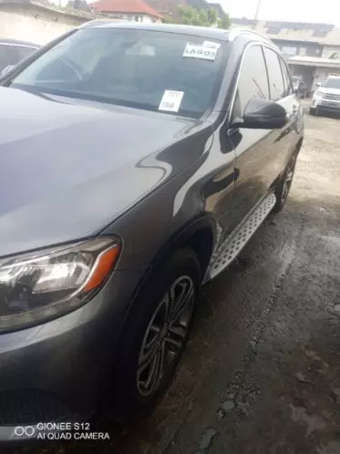 Mercedes-Benz GLC 300