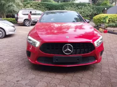Mercedes-Benz A 180