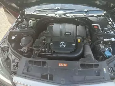 Mercedes-Benz C200