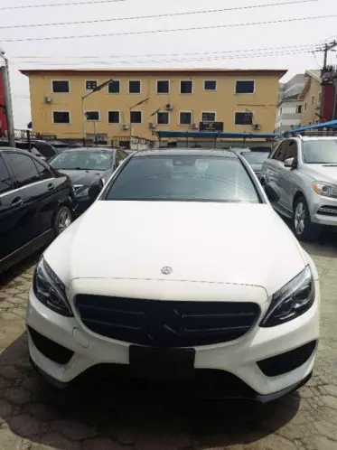 Mercedes-Benz C 300