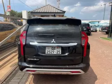 Mitsubishi Pajero Sport GLS Petrol
