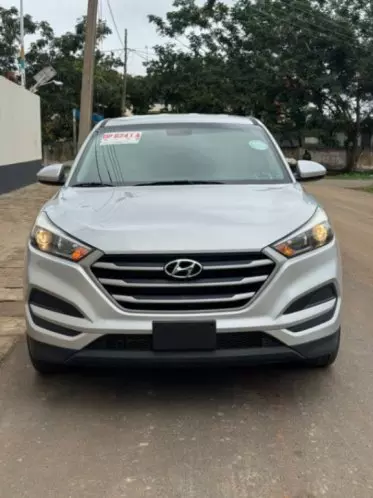 Hyundai TUCSON 2,0L BVM 4x4 GL