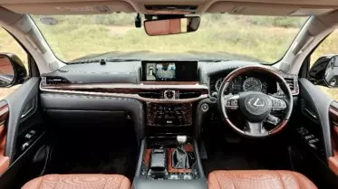 Lexus 570