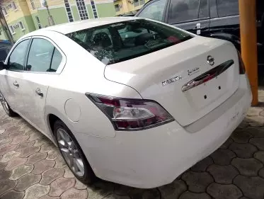 Nissan Maxima