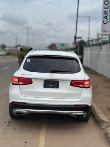 Mercedes-Benz GLC 300