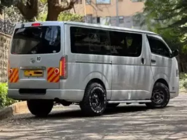 Toyota Hiace (High Roof)