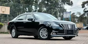 Toyota Crown Royal saloon