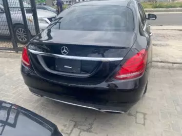 Mercedes-Benz C 300
