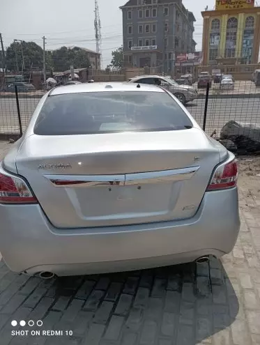 Nissan Altima