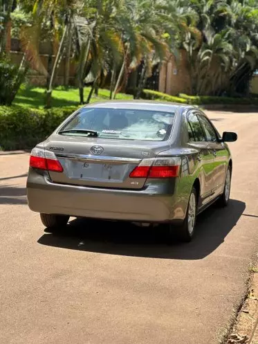 Toyota Premio