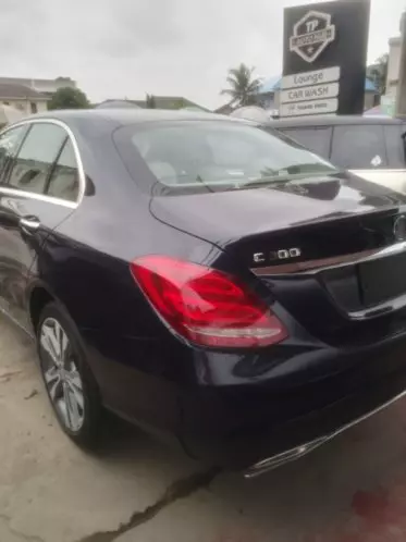 Mercedes-Benz C 300