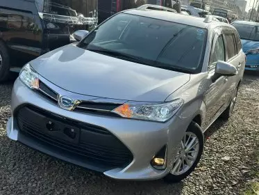 Toyota Fielder hybrid 