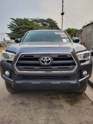 Toyota Tacoma