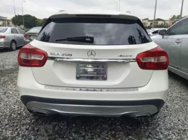 Mercedes-Benz GLA 250