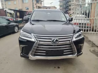 Lexus LX 570