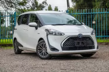 Toyota Sienta