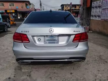 Mercedes-Benz E 350