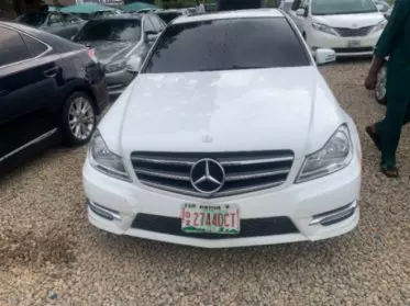 Mercedes-Benz C 300