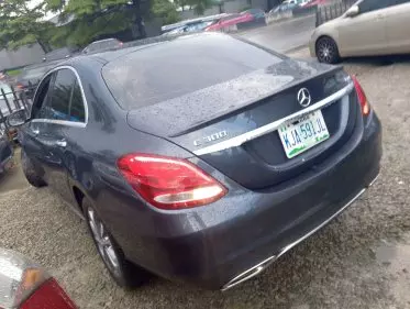 Mercedes-Benz C 300