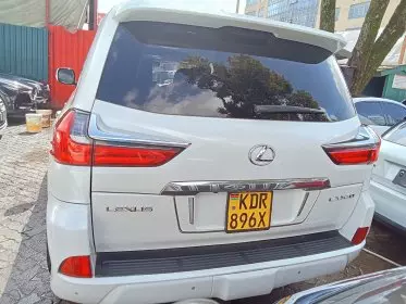Lexus LX 570