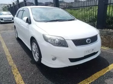 Toyota Fielder 