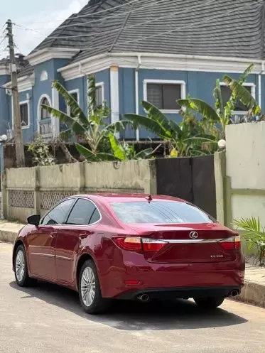 Lexus ES 350