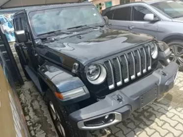 JEEP Wrangler Sahara