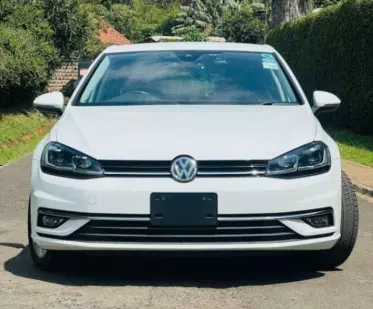 VOLKSWAGEN polo sedadan trend  ba ess