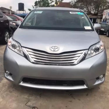 Toyota Sienna
