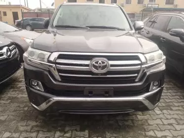 Toyota Land Cruiser VX
