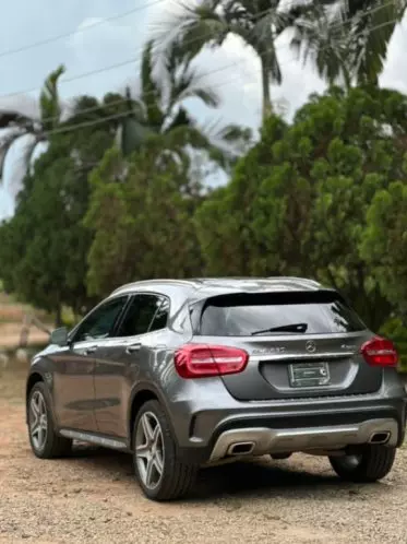 Mercedes-Benz GLA 250