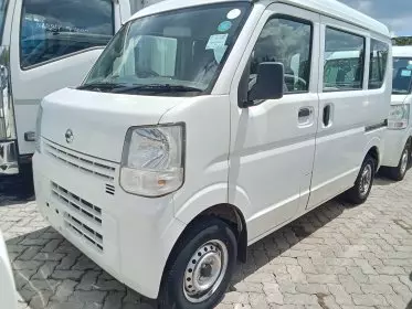 Nissan NV 100 clipper 
