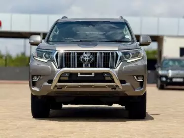 Toyota Land Cruiser Prado VX.L