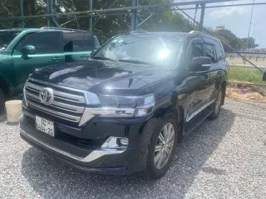 Toyota Land Cruiser GXR