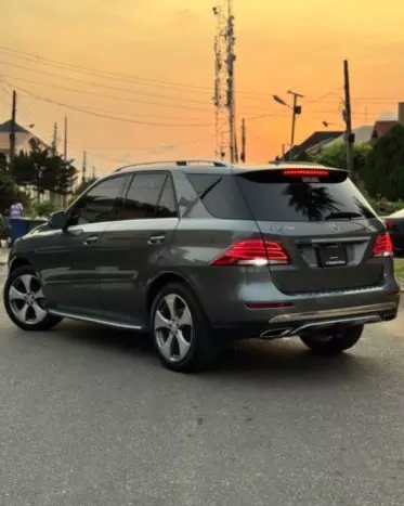 Mercedes-Benz GLE 350