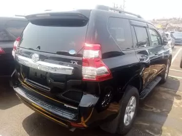 Toyota Landcruiser Prado