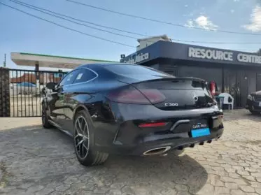 Mercedes-Benz C 300