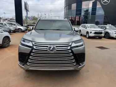 Lexus LX 600