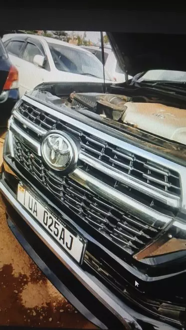 Toyota Land Cruiser V8