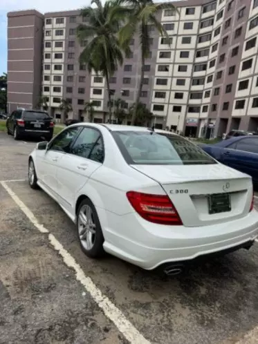 Mercedes-Benz C 300