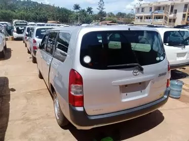 Toyota Succeed